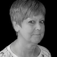 Karin Fontaine's Instagram, Twitter & Facebook