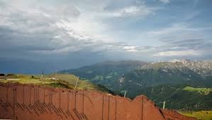 Sie folgen sie den steig nr. Seceda Wanderung Ohne Seilbahn