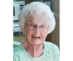 Tara Siegfried's Instagram, Twitter & Facebook