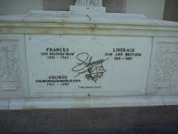 Visiting Hollywood S Famous Graves Forest Lawn Hollywood Hills Hollywood Hills Liberace Famous Graves