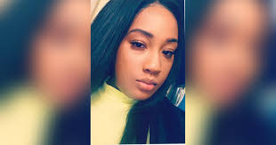 Denise Packer's Instagram, Twitter & Facebook