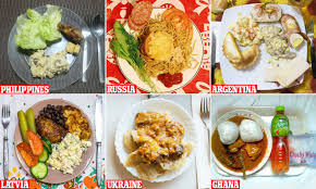 Untraditional christmas.eve meals / 10 greatest untraditional new year's eve movies. The Weirdest Christmas Dinners People Around The World Eat Daily Mail Online