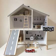 Dollhouse For Boys Ikea Flisat Puppenhaus Dollhouse Geschenke Weihnachtsgeschenk Puppe Ik Doll House For Boys Diy Dollhouse Furniture Ikea Dollhouse