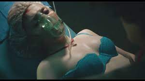 Naked Abigail Breslin in The Call < ANCENSORED