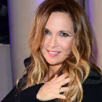 PHOTO Hélène Ségara en deuil, elle annonce une grande décision à ses fans