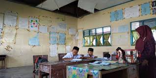 Jadi sebagai wali kelas, kamu juga harus punya kreatifitas dalam mengubah berbagai desain interior didalam kelas. Menengok Mirisnya Kondisi Sd N 1 Kota Sukon Pidie Yang Hanya Punya 27 Siswa