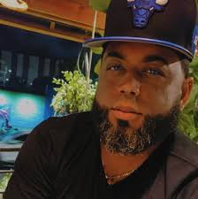 🚨Oportunidad en Cataño🚨 Bo Amelia Cataño (pueblo) Calle Jose Julian  Acosta Precio de venta 79,000 3 cuartos 1 baño y estudio con baño Casa de  esquina cerca de expresso Propiedad se vende