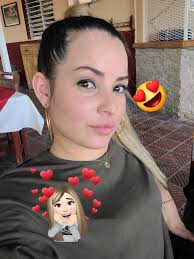 Entrégale tus cargas al Señor, y él cuidará de ti; no permitirá que los  justos tropiecen y caigan. Salmo 55:22.