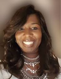 Juliet Gee's Instagram, Twitter & Facebook