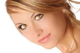 N'oubliez pas que la couleur du rouge à lèvres telle que vous la voyez ressortira différemment sur chaque personne : Quelle Couleur De Cheveux Pour Les Yeux Marron