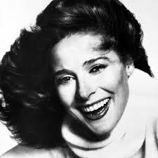 Jeannette Howe's Instagram, Twitter & Facebook