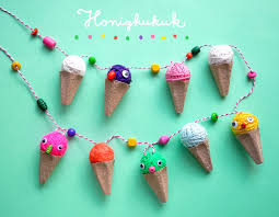 Hier kommt ein rezept für ein eis, dass bei jedem eisliebhaber die augen leuchten lässt. Fur Ein Geniales Sommerfest Coole Girlande Basteln Aus Eierkartons