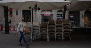 Cataluña ha publicado este sábado las nuevas restricciones de movimiento y lo ha hecho con una nueva jornada sin apenas cambios en cuanto a los casos detectados de coronavirus. Las Restricciones De Movilidad Ponen En Jaque A La Mitad Del Pib Espanol Economia Cinco Dias