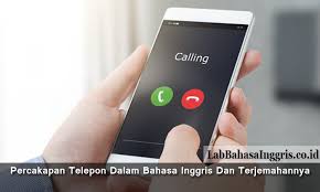 Pesan singkat minta jemputdad, pick me up at 3 p.m. Percakapan Telepon Dalam Bahasa Inggris Dan Terjemahannya Grammar Co Id