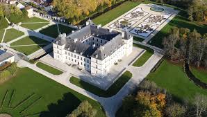 Découvrez des châteaux d'exception sur propriétés le figaro ! Coronavirus Dans L Yonne Les Sites Touristiques Sont Prets A Enfin Demarrer La Saison