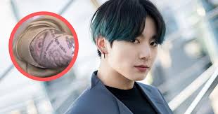 True bts fans will probably remember when jungkook's hand tattoos started making the internet rounds back in september. Bts Jungkook S Tattoo Sleeve Has Been Revealed And There Are Wildly Mixed Reviews Koreaboo