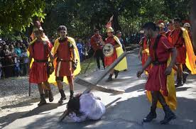 Gambar baru diunggah setiap minggu. Umat Katedral Atambua Ikut Tablo Di Gua Maria Toro Kilastimor Com
