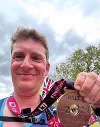 David Vigar's Instagram, Twitter & Facebook