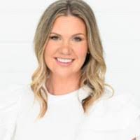 Sally Clapp's Instagram, Twitter & Facebook