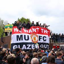 The majority of pundits appeared to lend their backing to the angry. Wqrbu3mm66 B3m