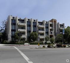 Just 12 miles north of downtown los angeles lies the quaint, waterfront community of toluca lake. Toluca Lake Apartments For Rent In North Hollywood Ca Forrent Com
