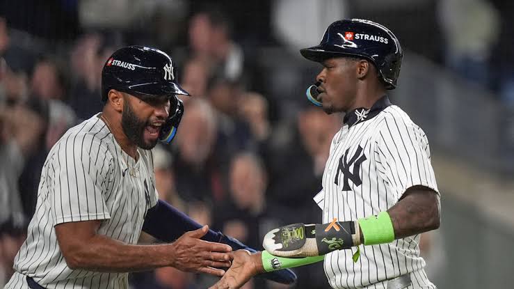 How the Red Sox's season slipped away: Defensive lapses cost Boston in  fateful fourth inning vs. Yankees - CBS Sports