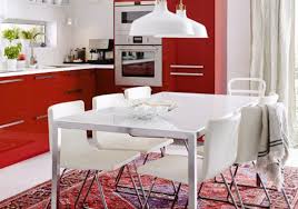 Alrededor de la mesa siempre pasan cosas buenas y es que, sin duda, son un mueble imprescindible. Mesa Y Sillas De Cocina Modernas Espaciohogar Com