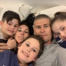 The mighty West Coast Eagles team just before their first clash in the VFL  against Richmond 1987. Ali