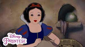 #albacazapadasiceisaptepiticialba ca zapada si cei sapte pitici ! AlbÄƒ Ca ZÄƒpada È™i Cei È™apte Pitici AlbÄƒ Ca ZÄƒpada Se TrezeÈ™te Disney PrinÈ›ese Youtube
