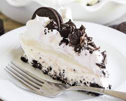 In separate bowl mix pudding and milk and chill. Oreo Pudding Pie Easy No Bake Dessert Lil Luna
