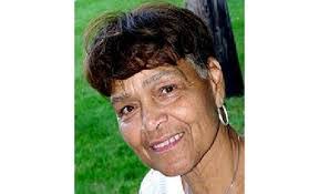 Carolyn Dotson's Instagram, Twitter & Facebook