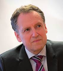 Der ärztliche Beruf ist weiblich. Die Ärztekammer kaum. Warum? Der  ärztliche Beruf ist weiblich. Die Ärztekammer kaum. Warum