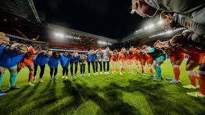 De leeuwinnen gaan richting het ek vrouwen 2021 met een nieuwkomer op de bank: Arvid Smit Aan De Slag Als Assistent Coach Oranjeleeuwinnen Onsoranje