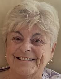 Lindsay Fortin's Instagram, Twitter & Facebook