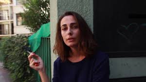 ג'אוויירה הוא צאצא של ג'אוויירה קאררה , פטריוט צ'יליאני ממוצא באסקי , נשוי ל ספרדי פדרו. Video La Bizarra Entrevista De Vasquez A Javiera Diaz De Valdes