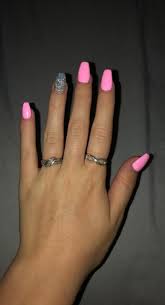 59 Trendy Hot Pink Acrylic Nails Short In 2020 Pink Acrylic Nails Acrylic Nails Coffin Short Short Acrylic Nails Designs Brilliant pink acrylic nails to try | naildesignsjournal.com.