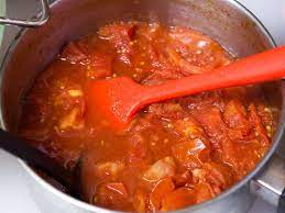 The secret to its deep, naturally sweet, complex flavors is to cook the sauce in the oven, allowing the surface to brown while the sauce slowly concentrates. How To Make Tomato Sauce From Fresh Tomatoes