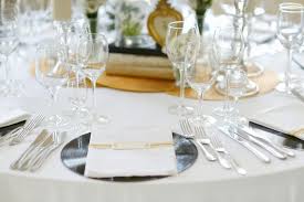 Such a menu may be called prix fixe (fixed price). Comment Mettre La Table Pour Recevoir A Noel Fraichement Presse