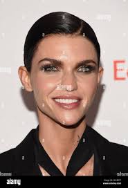 Ruby rose in beverly hills -Fotos und -Bildmaterial in hoher Auflösung