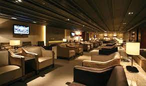 There was a mix of cold items, packaged snacks. What Are Services At Plaza Premium Lounges New Delhi Airport Travel To India Cheap Flights To India Aviation News India Travel Tips