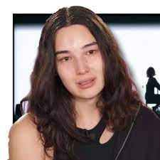 Spannende fakten über die kölnerin gibt es in unserem video. Gntm Model Alex Fuhlte Sich Wahrend Tv Dreh Unwohl Musste Die Beine Spreizen Gntm