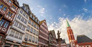 There's complimentary outdoor parking, and we're just a few minutes from the a3, a5 and a661 motorways. Zugverbindung Frankfurt Flughafen Flughafen Frankfurt Trainline