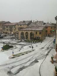 Grandinata del 13 luglio 2019 in veneto. Violenta Grandinata Tra Treviso E Veneto Orientale Chicchi Come Noci Danni A Colture E Auto Chiesto Lo Stato Di Crisi