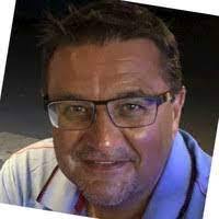 Leonard Schuster's Instagram, Twitter & Facebook