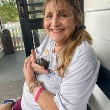 Kimberly Marron's Instagram, Twitter & Facebook