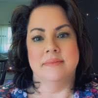 Gina Whalen's Instagram, Twitter & Facebook