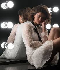 Selena marie gomez (born july 22, 1992) is an american singer, actress, and producer. Selena Gomez S 12 Most Memorable Hairstyles Of All Time