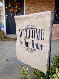 Heat Transfer Vinyl On Burlap Tutorial The Easiest Way Do It In 2020 Burlap Vinyl Projects Silhouette Printing On Burlap