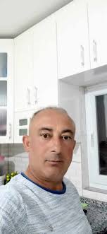 Hi beautiful friends good afternoon, it's have been a while now I posted  but still I have never fine a man who can love me an pay my bills