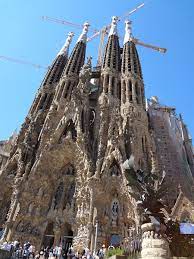 A partir de hoy ya se pueden adquirir entradas para todos los días en diferentes franjas. La Sagrada Familia Wow Barcelona Spain Two Sisters Dine Out